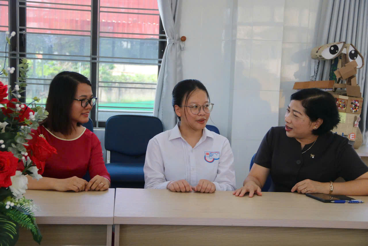 <a href='https://truongththcslythuongkiet.hungyen.edu.vn/tin-tuc/giao-duc-hung-yen-khang-dinh-vi-the-ty-le-do-tot-nghiep-thpt-dat-996-co-2-thu-khoa-dat-diem-tuyet-doi-3030.html'>Giáo dục Hưng Yên khẳng định vị thế: Tỷ lệ đỗ tốt nghiệp THPT đạt 99,6%, có 2 thủ khoa đạt điểm tuyệt đối 30/30</a>